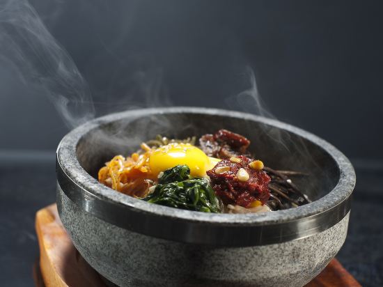 Фото Renaissance Shanghai Caohejing Hotel