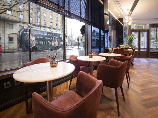 Фото H10 London Waterloo