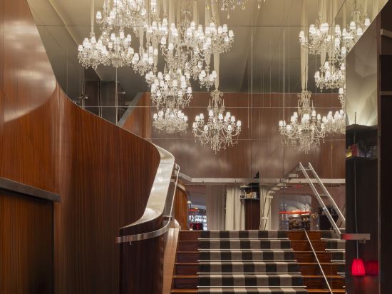 Фото Le Royal Monceau Raffles Paris