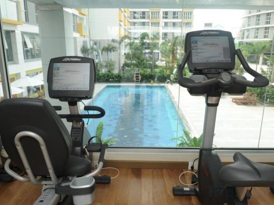 Фото Bluesky Serviced Apartment Airport Plaza