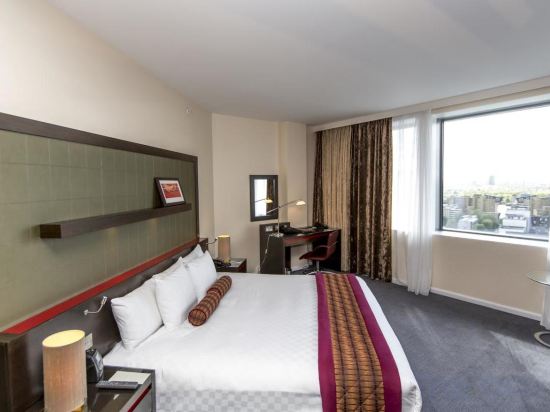 Фото Hilton London Canary Wharf