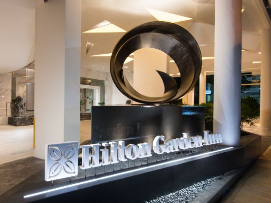 Фото Hilton Garden Inn Singapore Serangoon