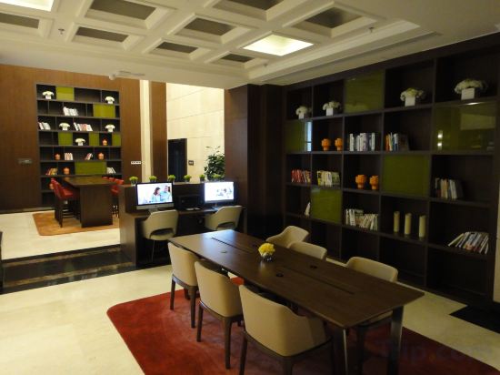 Фото Hampton by Hilton Shenzhen Bantian