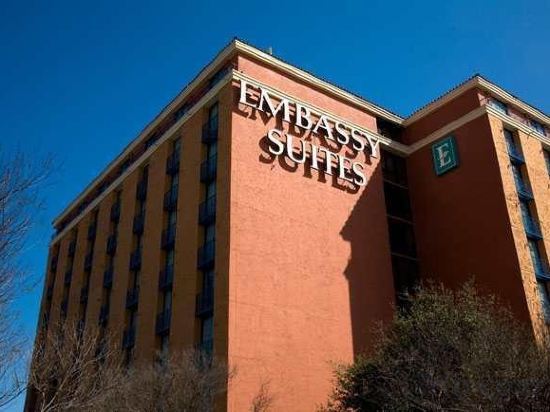 Фото Embassy Suites by Hilton Austin Central
