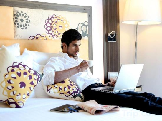 Фото Novotel Pune Viman Nagar Hotel