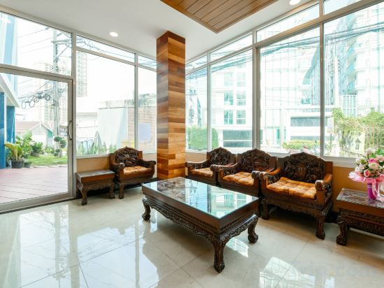 Фото Super Oyo 458 Nakorn Siam Boutique