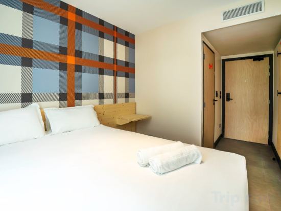 Фото EasyHotel Marseille Euromed