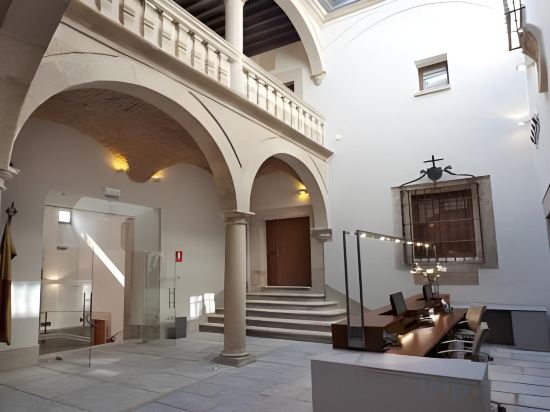 Фото Отель Parador de Cáceres