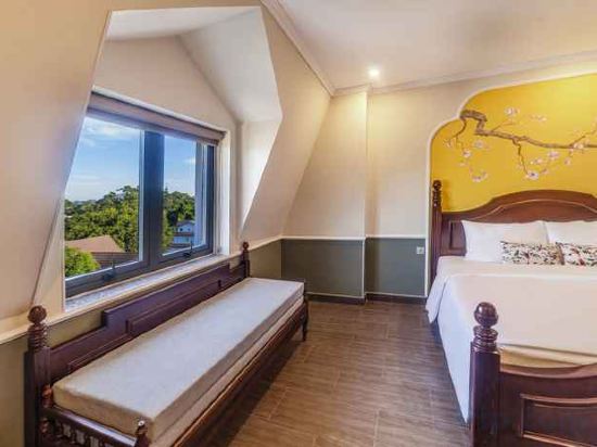 Фото Charlie Mansion Dalat