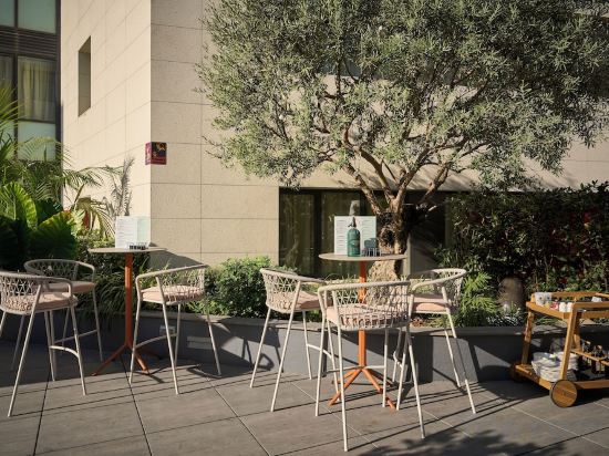 Фото Отель Catalonia Ramblas