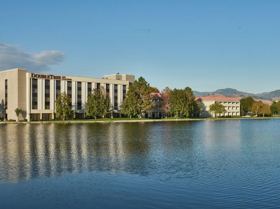 Фото DoubleTree by Hilton Hotel Salt Lake City Airport