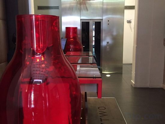 Фото Sixtytwo Hotel