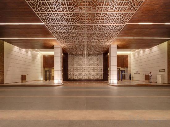 Фото Balaji Sarovar Premiere Solapur