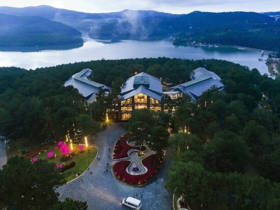 Hotel Terracotta Hotel & Resort Dalat, Earth, photo