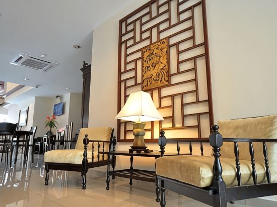 Фото 906 Riverside Hotel