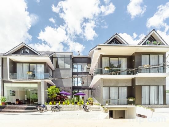 Фото отеля 2