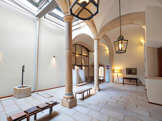 Фото Отель Parador de Cáceres