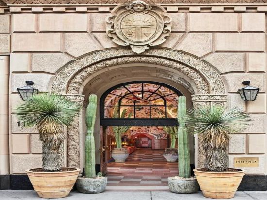 Фото Downtown Los Angeles Proper Hotel, a Member of Design Hotels
