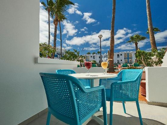 Фото Montana Club Suite Hotel