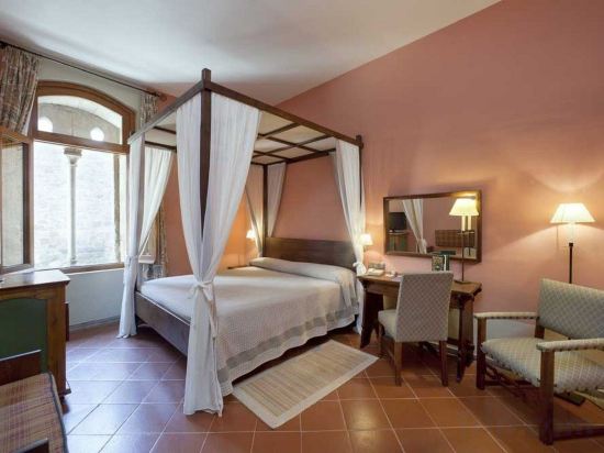 Фото Parador de Cardona