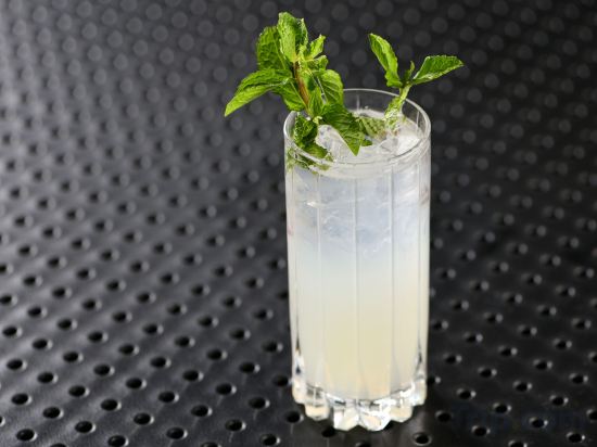 Фото W Boston, a Marriott Hotel