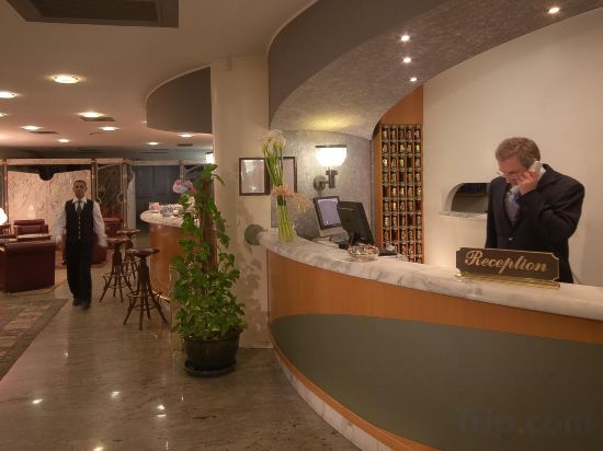 Фото Hotel Sunflower