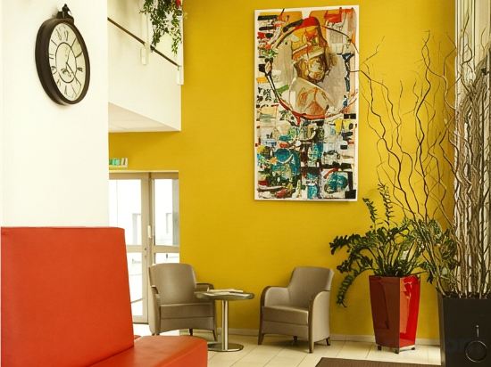 Фото Residhome Reims Centre