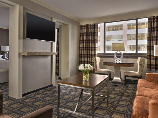 Фото Sheraton New York Times Square Hotel