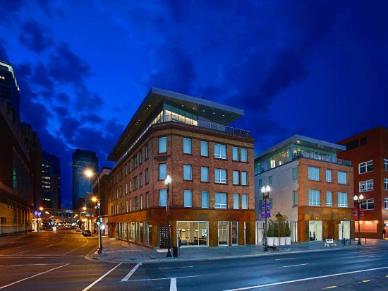 Фото The Chambers Hotel