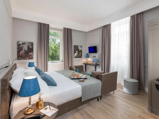 Фото Hotel La Ville