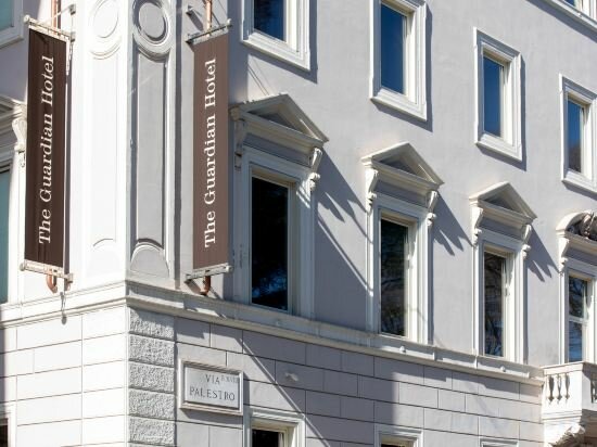 Фото Отель The Guardian