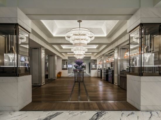 Фото Sheraton Universal Hotel