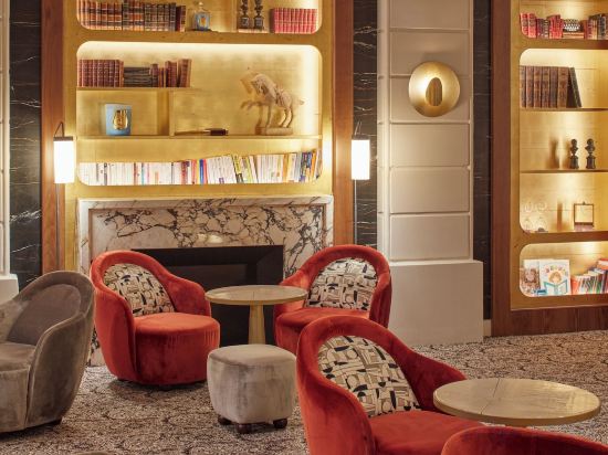 Фото Hôtel De France