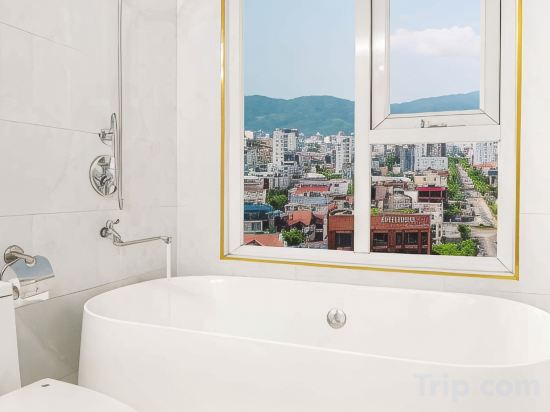 Фото Crystal Hotel