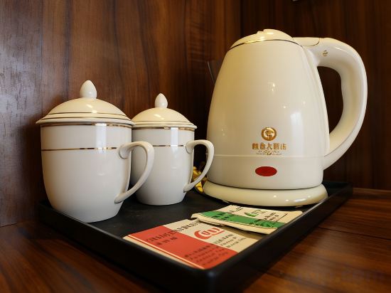 Фото Helong Hotel