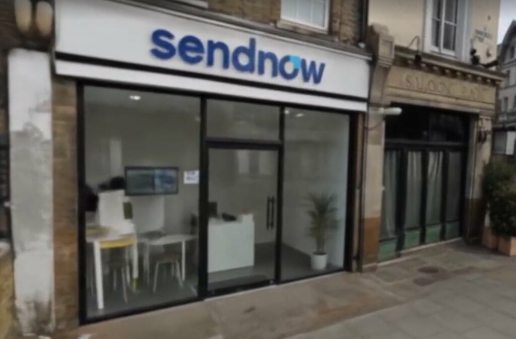 Money transfers Sendnow, London, photo