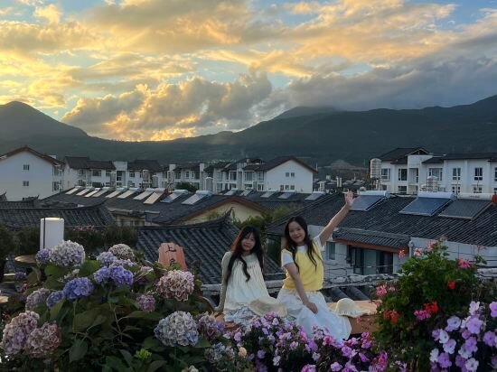 Hotel Rizhao Jinshan Guyun Bieyuan Homestay, Lijiang, photo