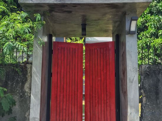 Фото The Flying Fish Hostel