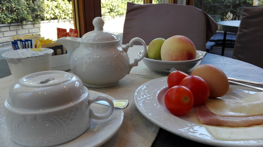 Фото Hotel Arco Di Travertino