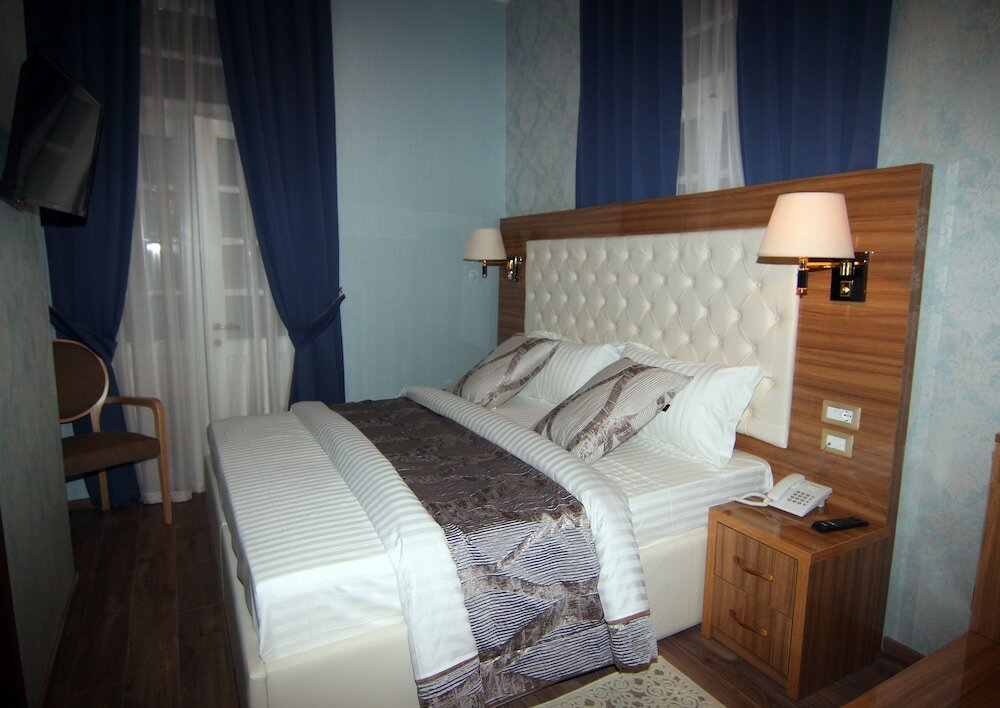 Фото Hotel Boutique Restorant Gloria