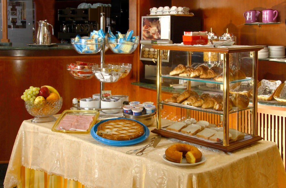 Фото Hotel Assisi