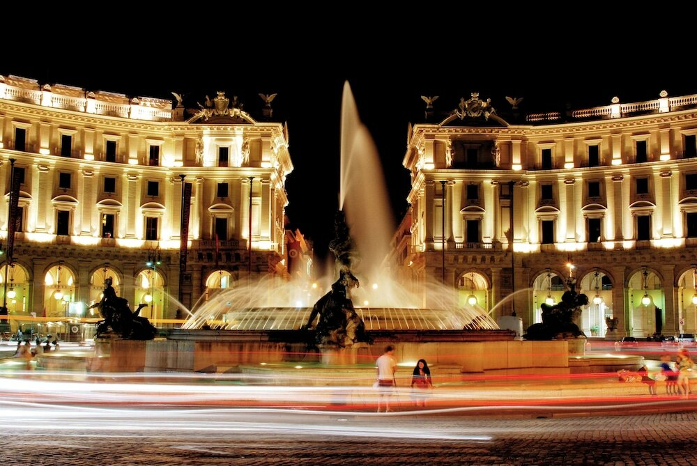 Фото отеля 1