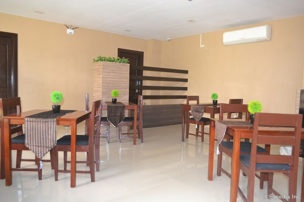 Фото Columbus Plaza Hotel