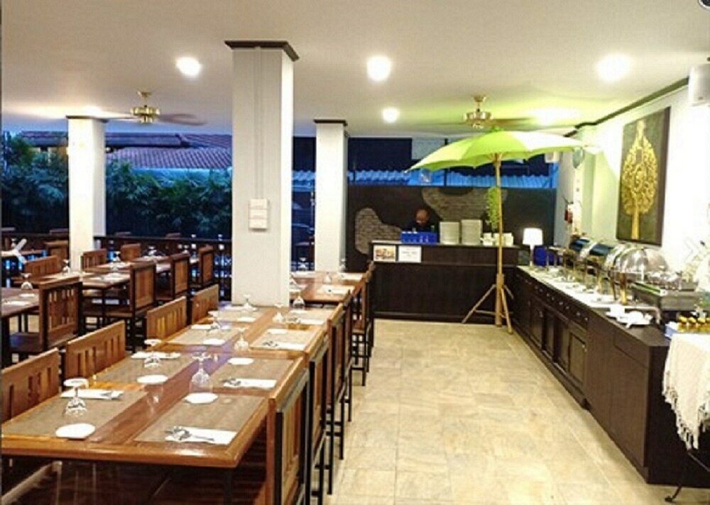 Фото Ratana Hotel