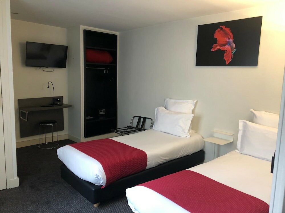 Фото The Originals Paris Hotel Lecourbe