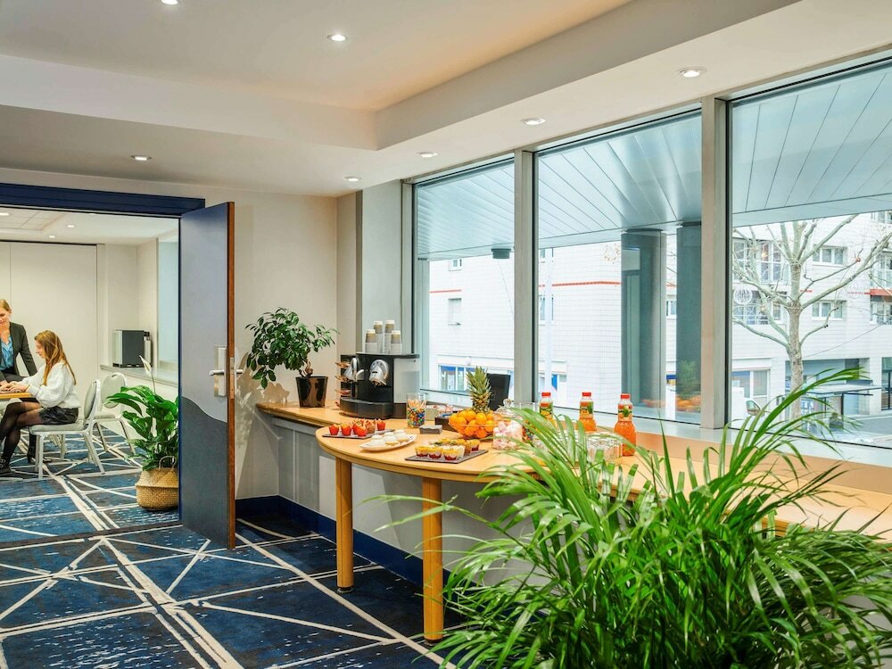 Фото Residence Mercure Paris la Defense Grande Arche