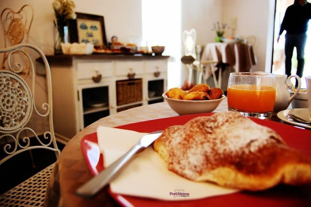 Фото B&b PortAtenea