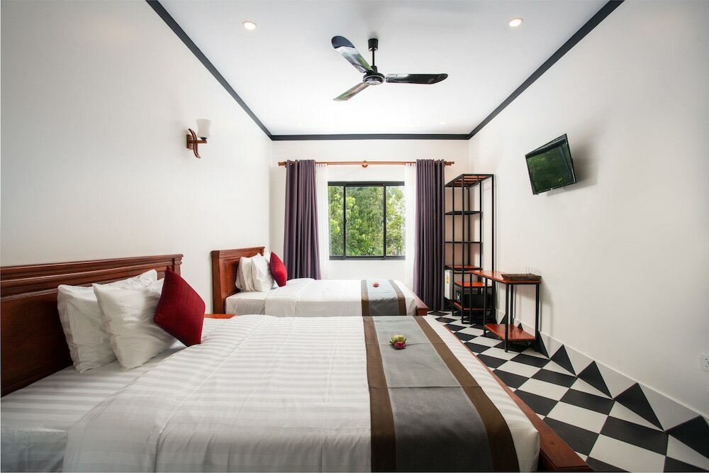 Фото Noni Tree Hostel