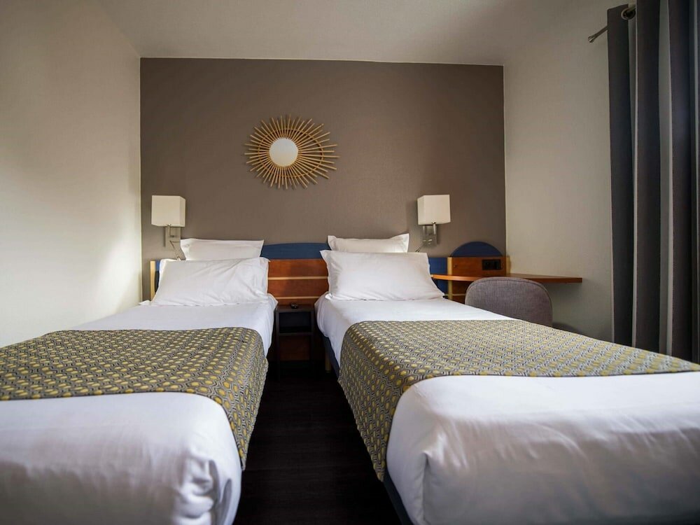 Фото Kyriad Bordeaux Sud - Villenave d'Ornon