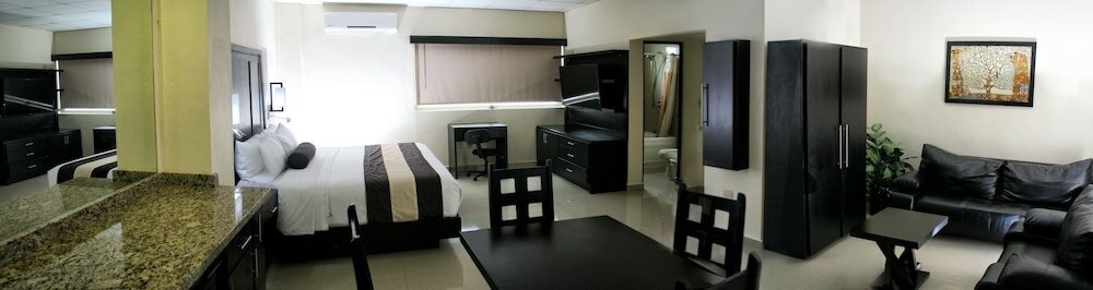 Фото Hotel El Camino Inn & Suites